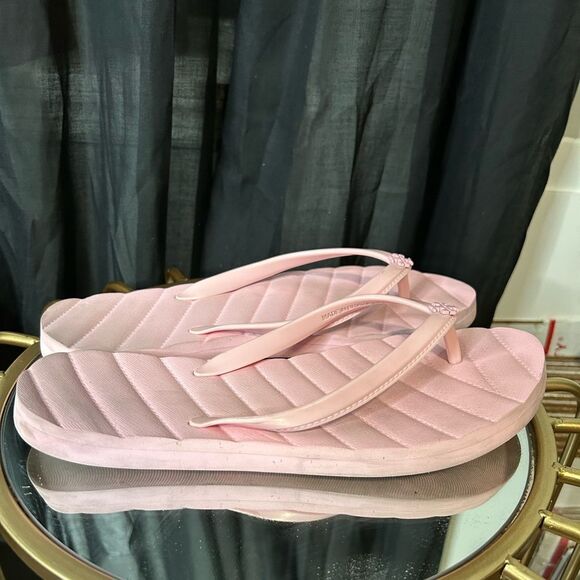 Tory Burch Kira logo-plaque flip flops - Picture 6 of 7